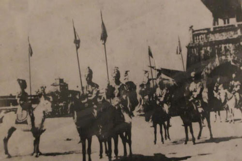 Chiêm ngưỡng hình ảnh để đời về vua Hàm Nghi