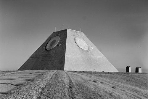 Khám phá bí mật về kim tự tháp lạ lùng của Mỹ