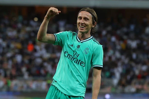 6. Luka Modric (mức lương: 180.000 bảng).
