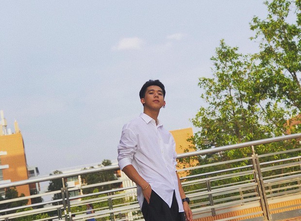 Mê mệt hot boy 9X sở hữu vẻ đẹp tựa “Giun thần” Lý Hiện