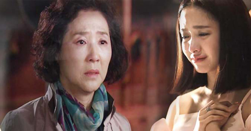 Phát hiện sự thật 'động trời' qua món quà mẹ chồng tặng dưới gối con dâu vào đúng đêm động phòng