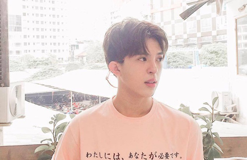 Con trai Hoa hậu Thu Hoài được chú ý vì vẻ ngoài điển trai hệt như nam chính phim ngôn tình