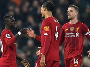 Đội hình kết hợp Liverpool & Man United: Chủ nhà áp đảo