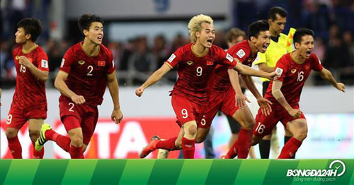 CLIP: Kinh ngạc trước những kỉ lục khó tin trong bóng đá