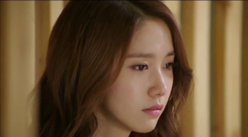 Bất ngờ về nhà, tôi rụng rời khi chứng kiến cảnh khó tin trong phòng ngủ của mẹ chồng