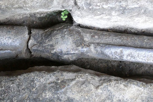 Nguyên nhân nào khiến đế chế La Mã suy yếu?