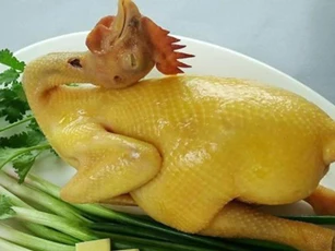 Luộc gà xong nhớ làm ngay bước này, món gà giòn sần sật không nát ai cũng thích