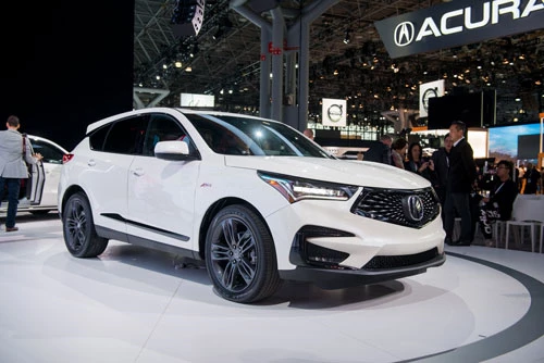 5. Acura RDX 2019 (giá khởi điểm: 38.395 USD).