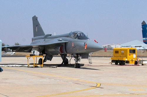 Trung Quốc 'giật mình' khi tiêm kích Tejas Ấn Độ hạ cánh thành công trên tàu sân bay