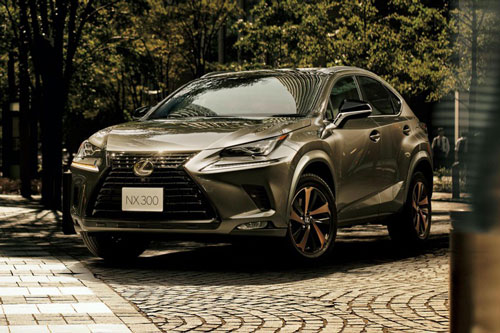 Chi tiết Lexus phiên bản NX Bronze Edition và UX Blue Edition