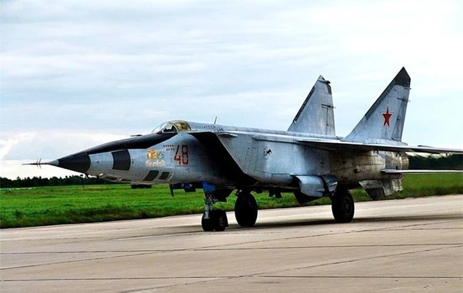 MiG-25 la tiem kich danh chan tot nhat the gioi?-Hinh-4