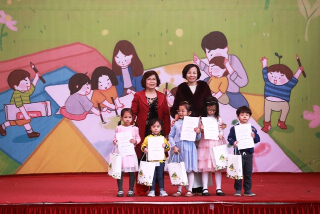 Trao giải cuộc thi thiết kế lì xì hạt giống