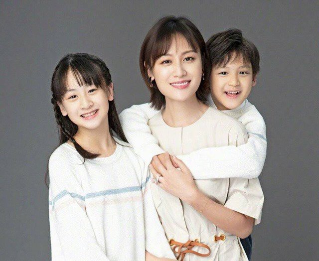 Sao nhí 'Bố ơi mình đi đâu thế' xinh xắn, 11 tuổi đã cao gần 1,70 m