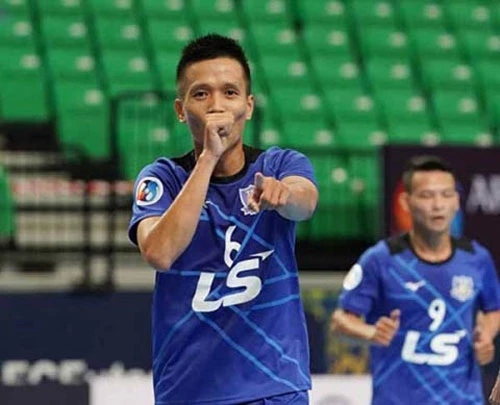 Cầu thủ futsal Phạm Đức Hòa