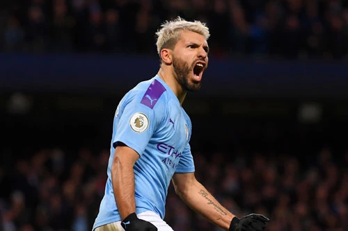 Tiền đạo: Sergio Aguero (Man City).