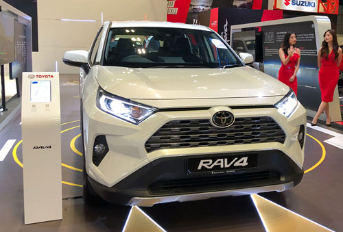 Toyota RAV4 giá 2,27 tỷ đồng tại Singapore, sắp về Việt Nam?