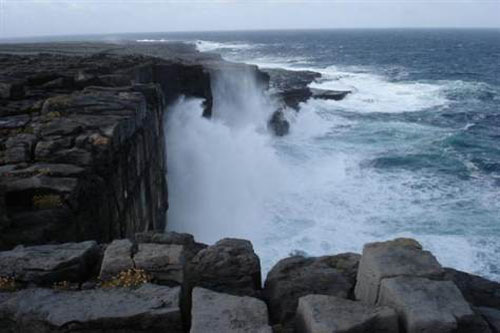 Bí ẩn về những tảng đá tự lăn 'độc' nhất hành tinh