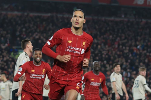 Hậu vệ: Virgil van Dijk (Liverpool).