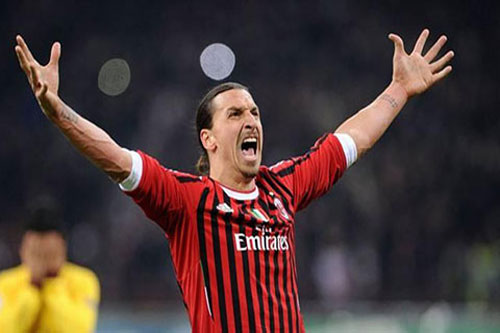 Vừa trở lại Serie A, Ibrahimovic đã ghi tên mình vào lịch sử