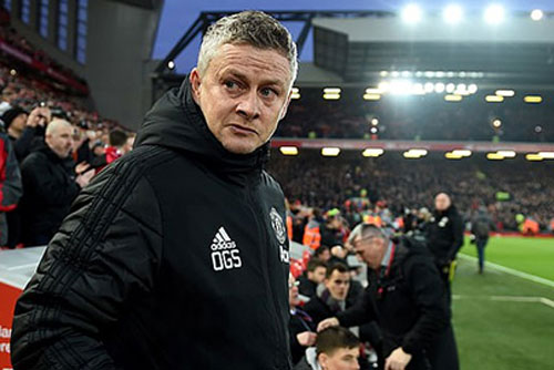 M.U tính mượn vài tiền đạo nhằm 'chữa cháy' cho Rashford