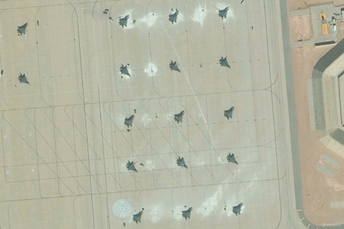 Một tên lửa Iran phá hủy cả phi đội tiêm kích của Không quân Mỹ?