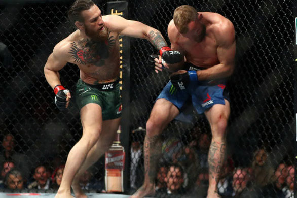 "Gã điên" McGregor tái xuất, hạ đối thủ theo cách không thể tin nổi