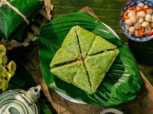 Học cách gói bánh chưng đơn giản đẹp "triệu like" nhìn qua thôi ai cũng có thể trở thành "sư phụ"