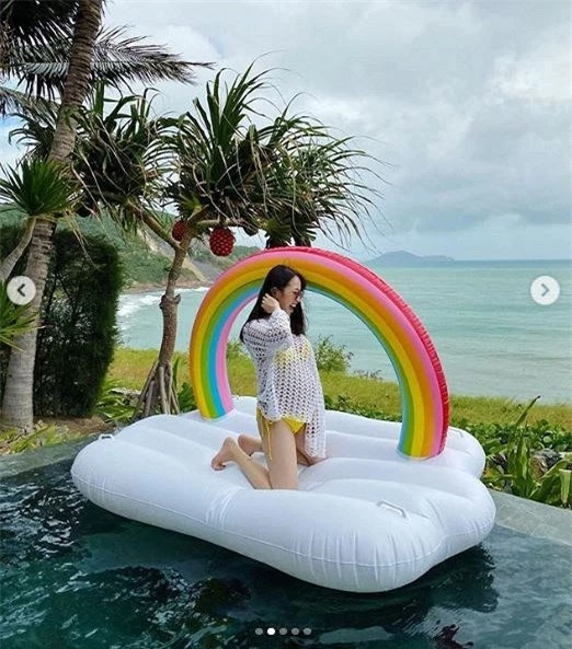 Joyce Phạm- con gái đại gia Minh Nhựa khoe loạt ảnh bầu bí vượt mặt diện bikini vẫn quyến rũ hết phần người khác  - Ảnh 6.