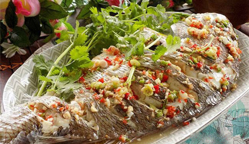 Cá hấp cứ cho thêm một thứ này vào, đảm bảo ngọt thơm ngây ngất lại tăng gấp đôi chất bổ