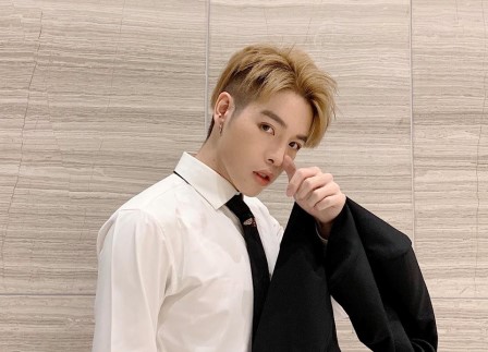 Những màu tóc nhuộm “chất phát ngất” của hai chàng ca sĩ Erik và Đức Phúc