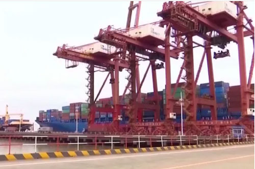 IMF tiếp tục hạ dự báo tăng trưởng kinh tế toàn cầu