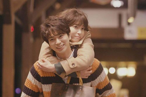 Vớ bừa anh xe ôm làm đám cưới, ngày ăn hỏi nhà trai mang đến 10 cây vàng