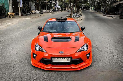 Dân chơi chi vài trăm triệu biến chiếc Subaru BR thành 'hàng độc'