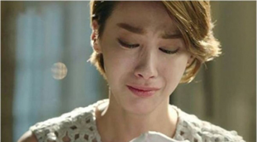 Thấy chồng ném thẳng tờ đơn ly hôn vào mặt, tôi mừng thầm như bắt được vàng