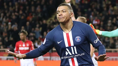 Mbappe từ chối khéo Real