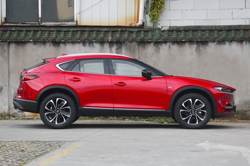 Cận cảnh Mazda CX-4 2020 giá 469 triệu đồng