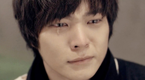 Lạnh người đọc được tin nhắn của vợ gửi cho tình cũ ngay trong đêm tân hôn