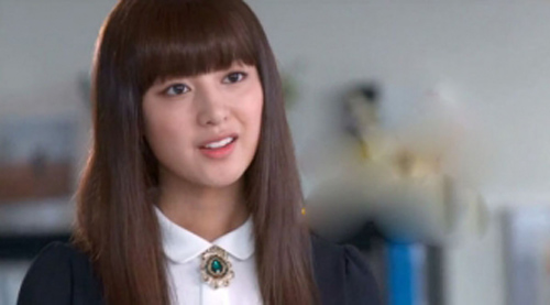 Em chồng thay đổi hẳn thái độ phải quay ra nhún nhường khi thấy tôi cầm bức ảnh đó