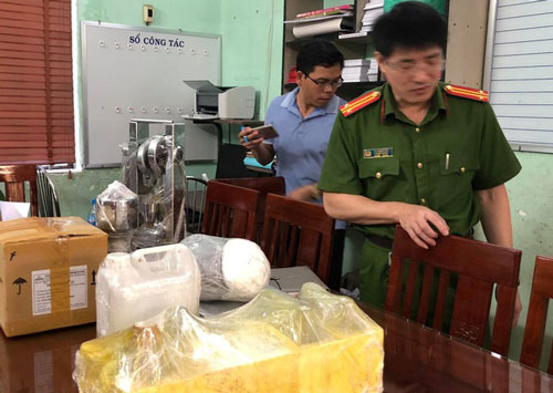 Đồng Nai: Phát hiện “xưởng” sản xuất thuốc lắc từ thuốc Tây