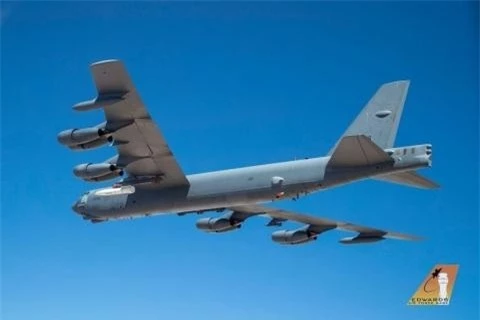 B-52H khoe co vu khi doc, nhanh gap doi sieu ten lua cua Nga-Hinh-7