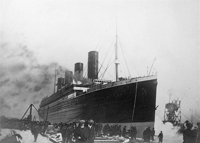 Tranh cãi việc trục vớt kho báu của tàu Titanic dưới đáy biển - 1