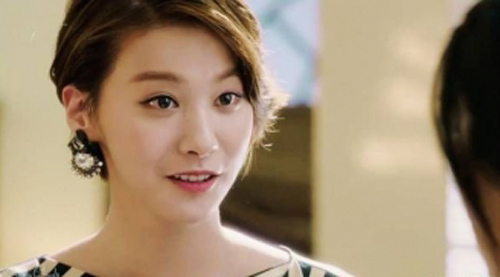 Ngay ngày đầu về làm dâu nhà giàu, tôi choáng váng nghe được câu nói "kháy" của chị chồng