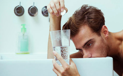 Những loại thực phẩm và đồ uống nên ăn để tránh say rượu