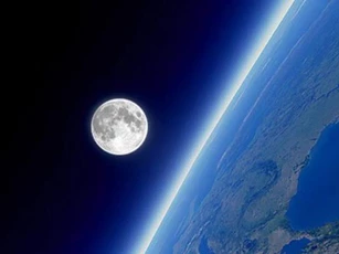 Mỗi tháng sẽ có 47 ngày vì Mặt Trăng đang ngày càng rời xa Trái Đất