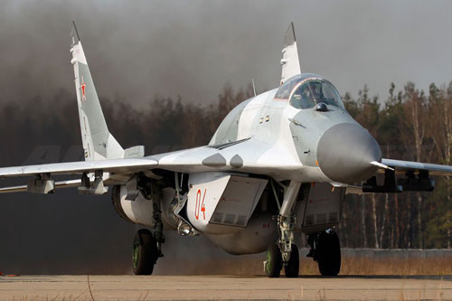 Tiêm kích MiG-29SMT thị uy sức mạnh trong cuộc thử nghiệm với S-350E