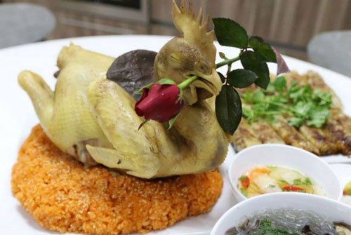 Gà thắp hương đêm giao thừa nhất định phải vứt bỏ bộ phận chứa nhiều độc tố này, cố ăn sẽ mang bệnh