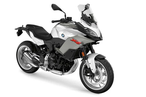 8. BMW F900XR 2020.