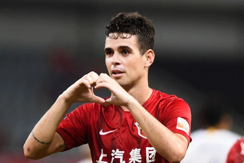 9. Oscar (Shanghai SIPG, mức thu nhập: 29 triệu USD).