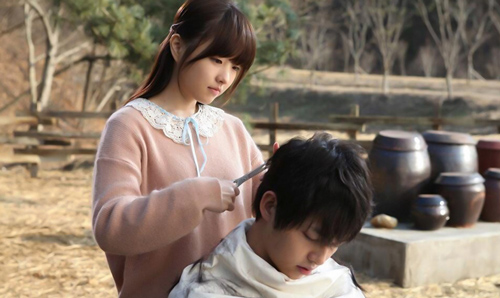 Trong hôn nhân không phải ''vợ có công thì chồng không phụ'' nên đàn bà đừng vì thiếu đàn ông mà sống không nổi