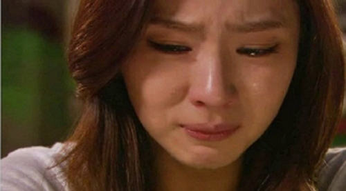 Chiếc phong bì 500 triệu và cuộc điện thoại của mẹ người yêu lúc nửa đêm khiến tôi ngã quỵ